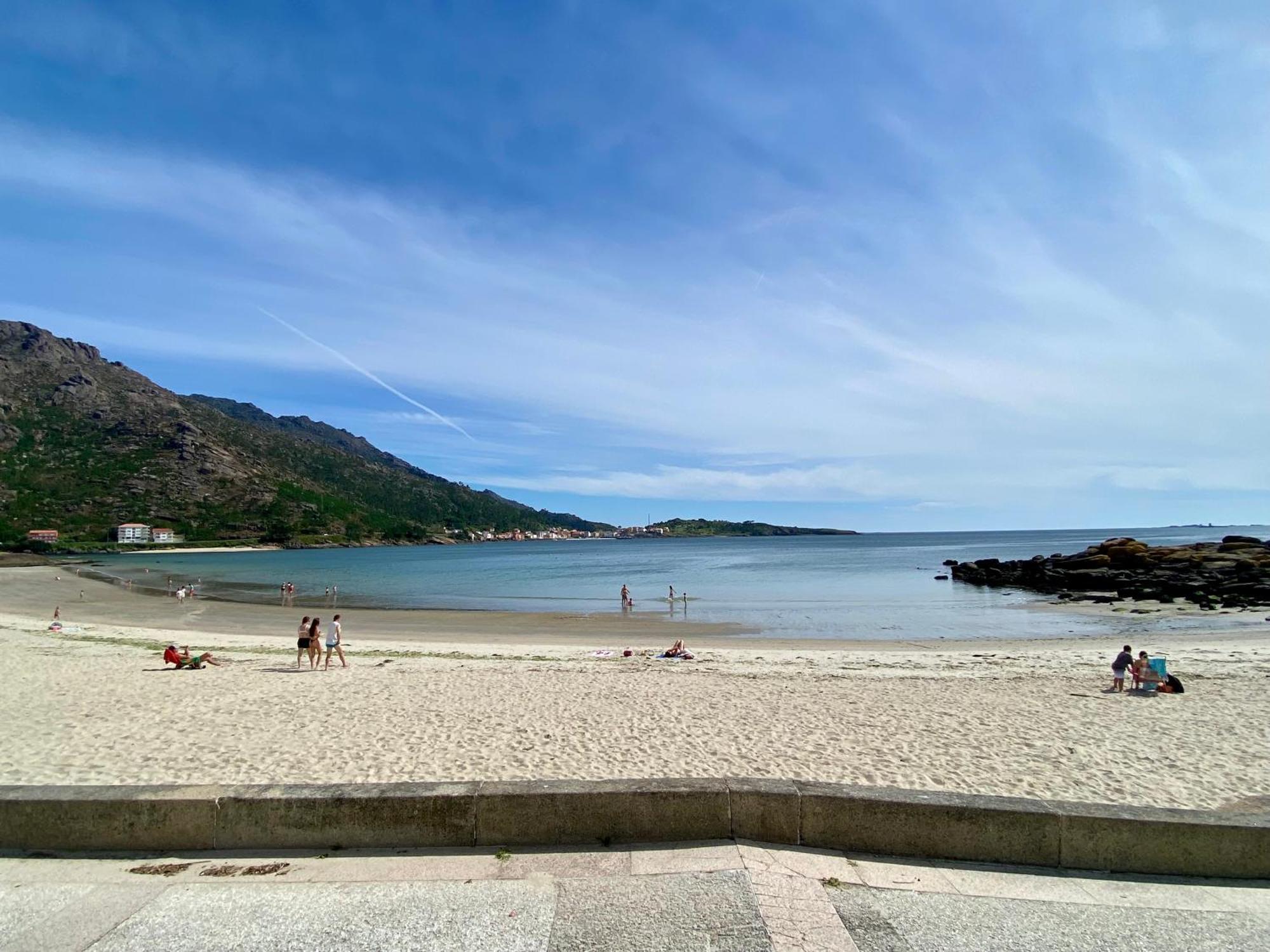 Apartamentos Ezaro Beach ดุมเบรีย ภายนอก รูปภาพ